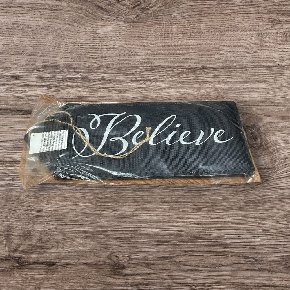 Evergreen Believe Christmas Door Tag Sign